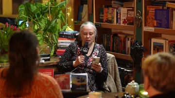 Miniatura wideo „Nie bądź obojętny”